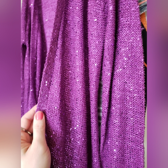 NWOT Elegant sparkled fuchsia cardigan - Picture 3 of 14